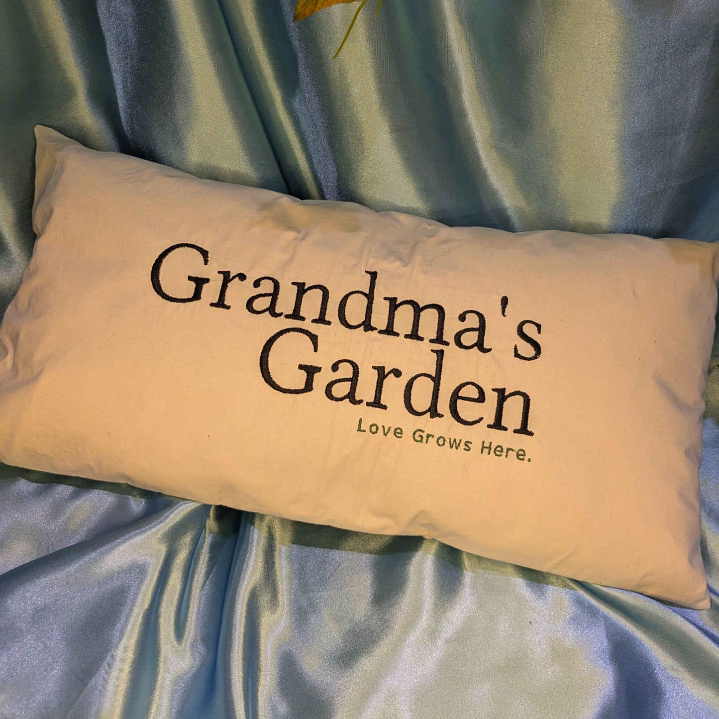 Birth-month Flowers throw pillow, Unique Mothers day Gift